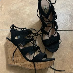 Steve Madden Lace up Black Wedges